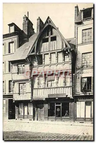 Cartes postales Lisieux Vieilles maisons place victor hugo