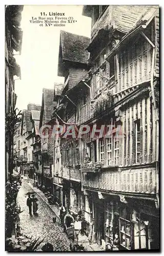 Cartes postales Lisieux La rue aux fevres vieilles maisons