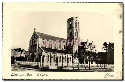 Cartes postales Lion sur mer l&#39eglise