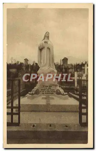 Cartes postales Monument eleve au cimetiere des carmelites de Lisieux