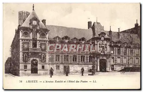 Cartes postales Lisieux l&#39Ancien eveche et l&#39hotel des postes