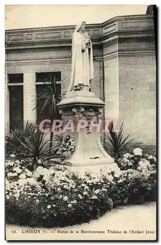 Ansichtskarte AK Lisieux Statue de la Bienheureuse Therese de l&#39Enfant Jesus