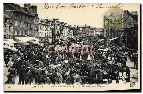 Ansichtskarte AK Lisieux Place de la Republique le Marche aux Chevaux TOP