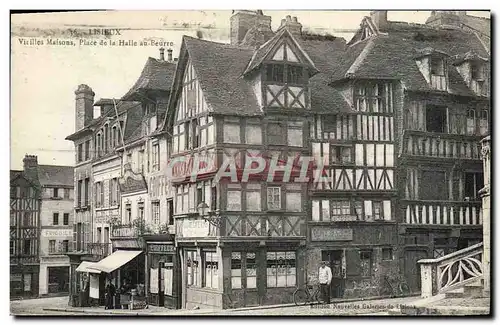 Ansichtskarte AK Lisieux Vieilles Maisons Place de la Halle au Beurre