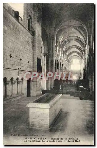 Ansichtskarte AK Caen Eglise de la Trinite Le Tombeau de la Reine Mathilde et Nef