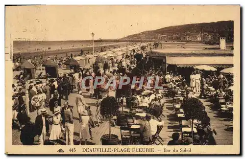 Cartes postales Deauville Plage fleurie bar du soleil