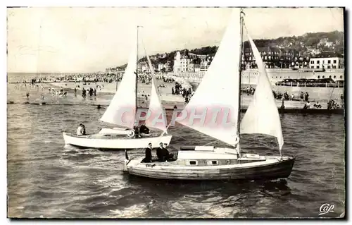 Cartes postales Deauville Trouville Voiliers rentrant dans le bassin Bateaux