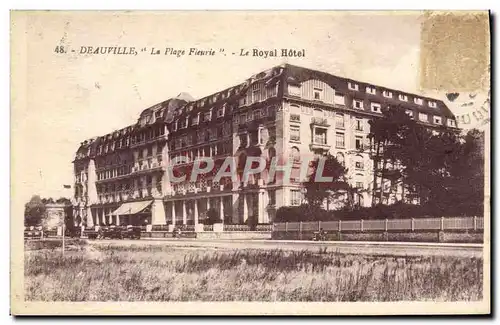 Ansichtskarte AK Deauville La plage fieurie le royal hotel