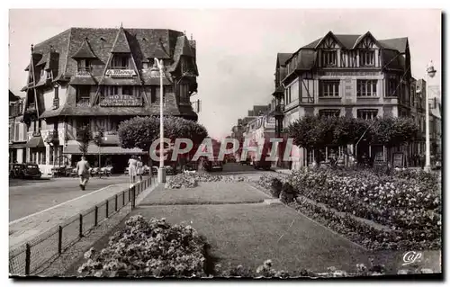 Ansichtskarte AK Deauville la plage fleurie place morny