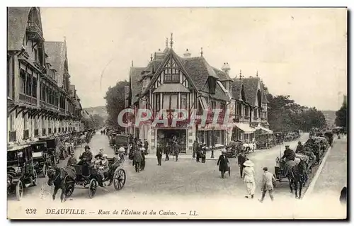 Cartes postales Deauville Rues de l&#39ecluse et du casino Au Printemps