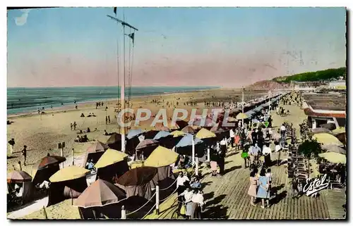 Cartes postales moderne Deauville les planchesoet la plage devant le bar