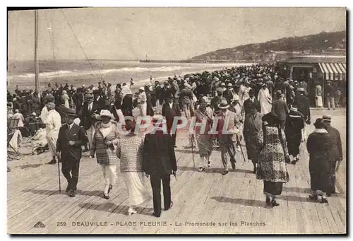 Ansichtskarte AK Deauville plage fleurie la promenade sur les planches