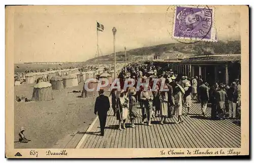 Cartes postales Deauville Le l&#39bemin de llanches et la plage