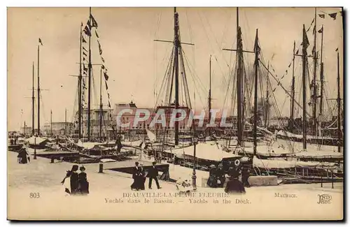 Ansichtskarte AK Deauville La plage fleurie yachts dans bassin Bateaux