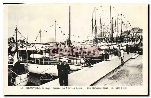 Cartes postales Deauville La Plage fleurie le nouveau bassin Bateaux