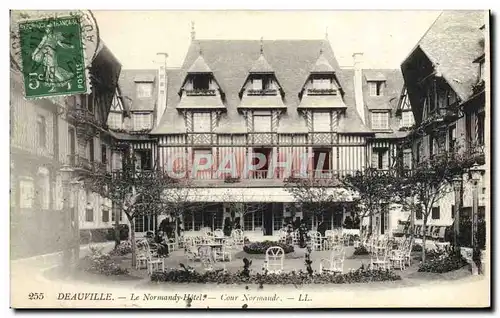 Cartes postales Deauville le Normandy hotel Cour normande