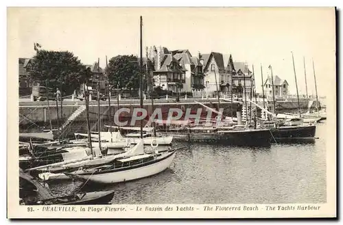 Ansichtskarte AK Deauville La plage fleurie le bassins des yachts Bateaux