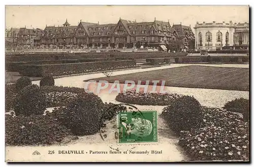 Ansichtskarte AK Deauville Parterres fleurie et normandy hotel