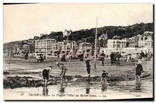 Cartes postales Trouville La Plage et L'Hotel des Roches Noires