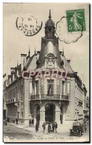 Cartes postales Trouville Facade de L&#39Hotel de Ville