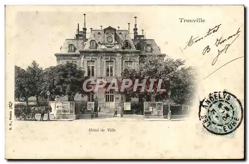 Cartes postales Trouville Facade de L'Hotel de Ville