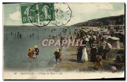 Cartes postales Trouville La Plage a L'Heure du Bain