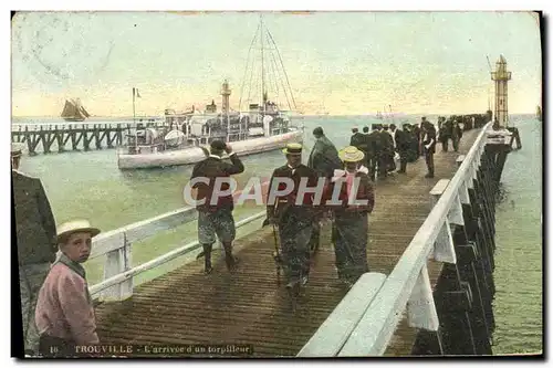 Ansichtskarte AK Trouville L&#39arrivee d&#39un torpilleur Bateau