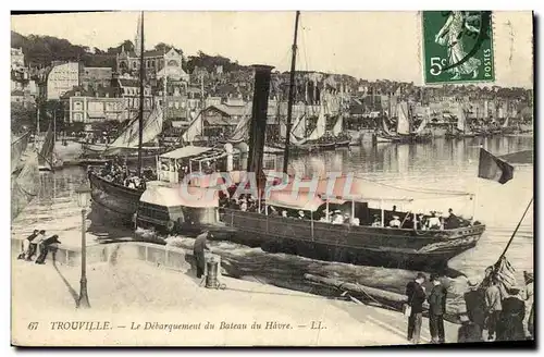 Cartes postales Trouville Le debarquement du bateau du havre