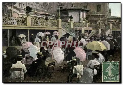 Cartes postales Trouville L'heure de la musique au casino