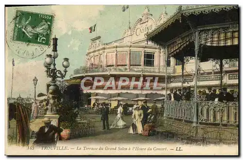 Ansichtskarte AK Trouville La terrasse du grand salon a l&#39heure du concert