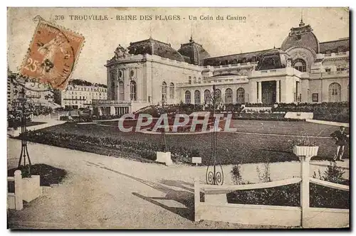 Cartes postales Trouville Reine des plages un coin du casino