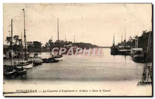 Ansichtskarte AK Ouistreham Le courrier d&#39angleterre dans le canal Bateaux