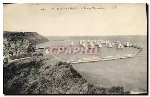 Cartes postales Port En Bessin La ville et l'avant port Bateaux