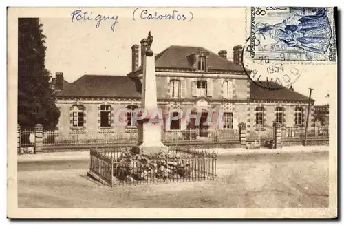 Cartes postales Potigny La mairie et le monument aux morts