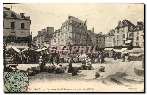 Ansichtskarte AK Falaise La Place Saint Gervais un Jour de Marche TOP