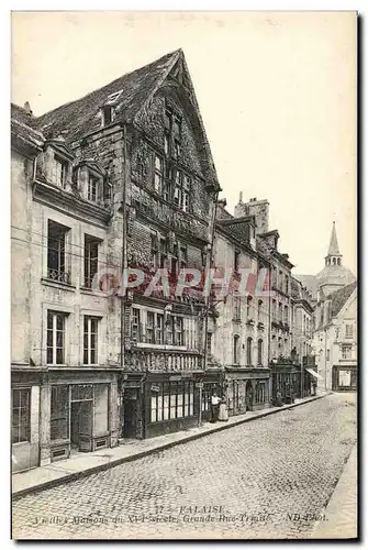 Ansichtskarte AK Falaise Vieilles maisons Grande Rue Trinite