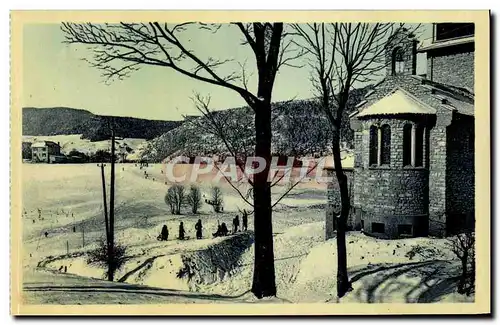 Cartes postales Villard De Lans Le Clocher et les pistes neigeuses Ski Luge