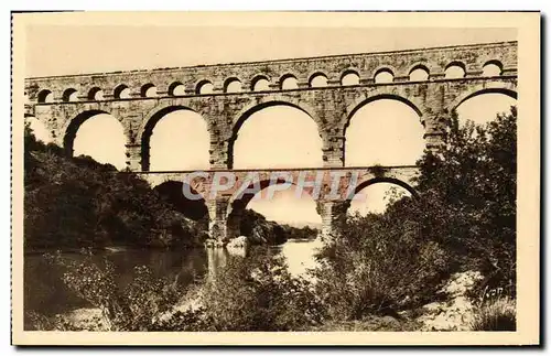 Cartes postales Remoulins Le Pont du Gard