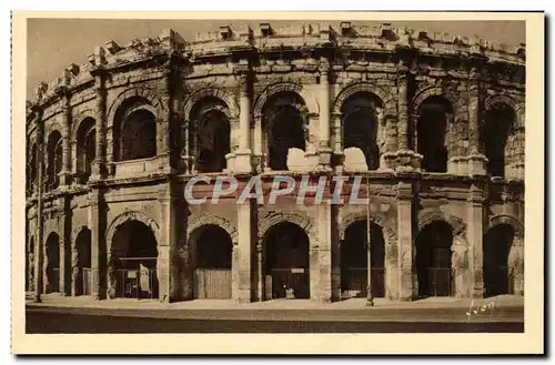 Ansichtskarte AK Nimes Vue Exterieure des Arenes