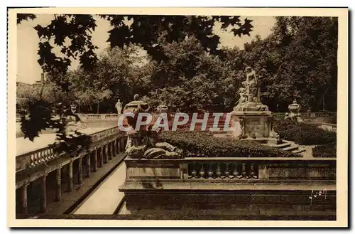 Ansichtskarte AK Nimes Jardin de la Fontaine Les Bains Romains