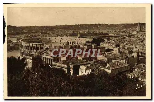 Ansichtskarte AK Nimes Vue Generale sur la Ville et les Arenes