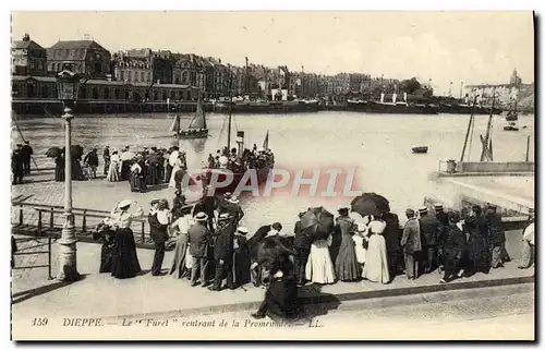 Cartes postales Dieppe Le Furet rentrant de la Promeande Bateau