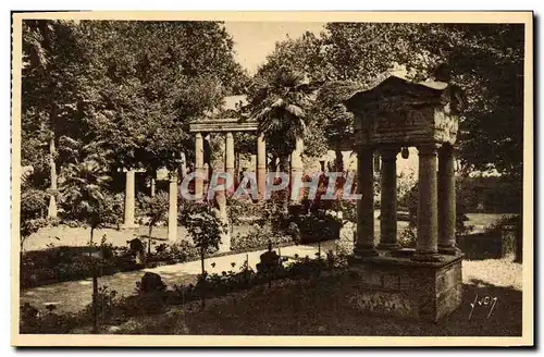 Cartes postales Angers Le Musee St Jean Le vieux Puits et le Jardin