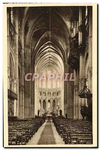 Cartes postales Chartres Interieur de la Cahtedrale La Nef et la Choeur