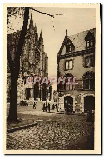 Ansichtskarte AK Chartres L&#39Ancienne Poste et le Portail Sud