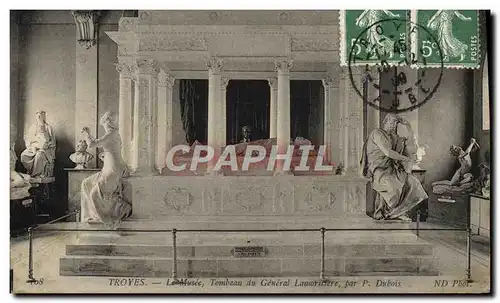 Cartes postales Troyes Tombeau du General Lamoriciere par Dubois