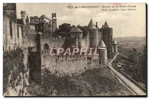 Ansichtskarte AK Cite De Carcassonne montee de la porte d&#39aude