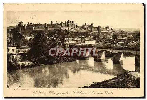 Cartes postales Cite De Carcassonne La Cite Vue generale L'Aude et les deux ponts