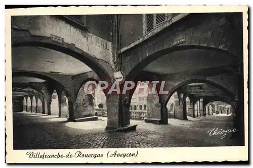 Cartes postales Villefranche De Rouergue arcades et Hotel Renaissance