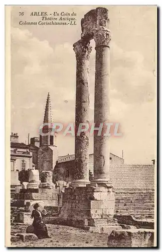 Ansichtskarte AK Arles Un Coin du theatre antique colonnes corinthiennes